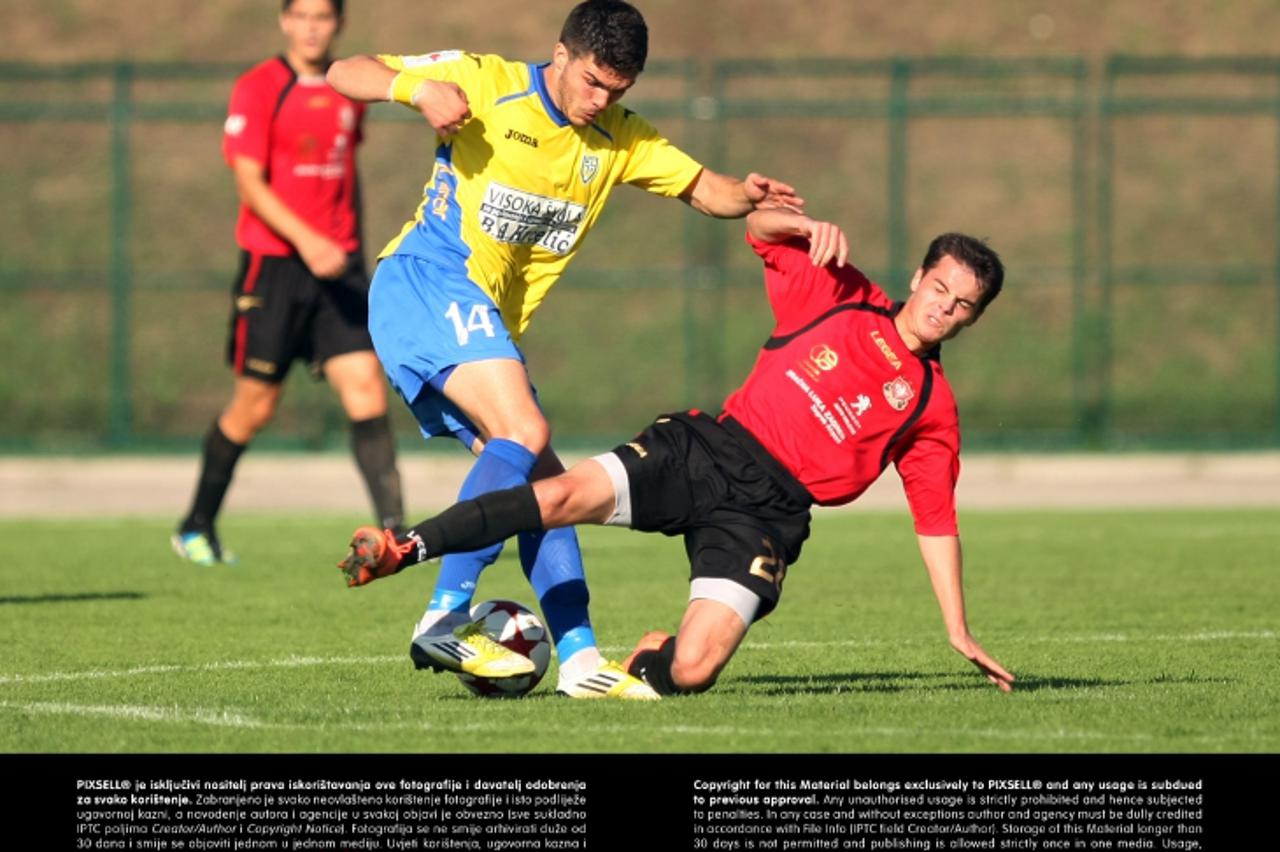 '25.09.2012., stadion Radnik, Velika Gorica - 1/16 finala Hrvatskog nogometnog Kupa, HNK Gorica - NK Inter Zapresic. Karlo Tezak, Frano Mlinar.  Photo: Goran Jakus/PIXSELL'