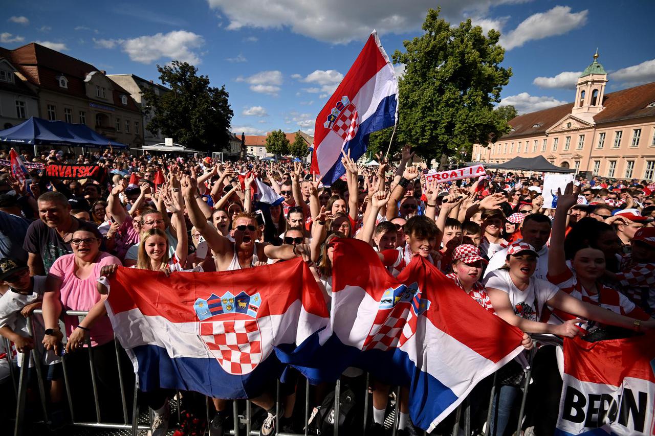 Neuruppin je spreman za dolazak Vatrenih