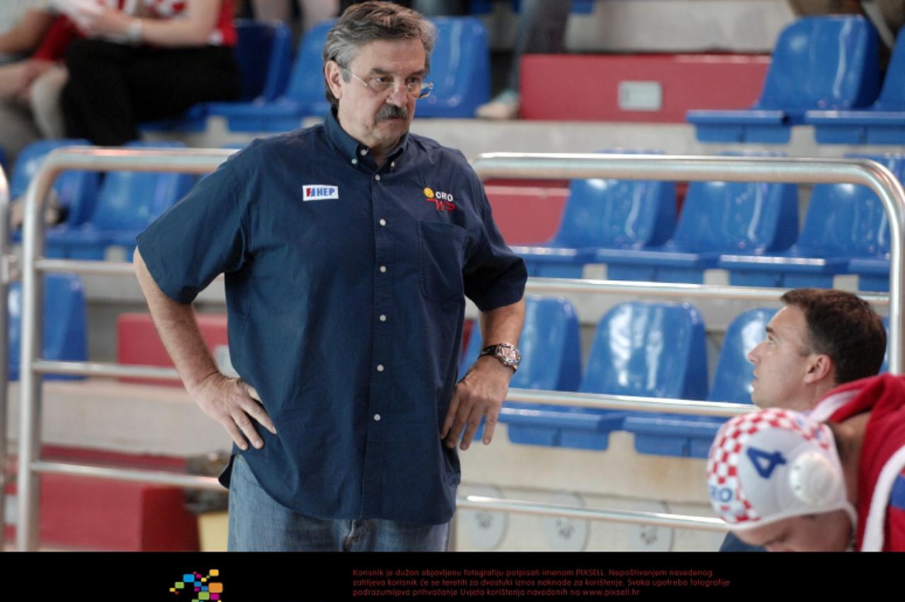 \'19.04.2011. Rijeka - Vaterpolo utakmica 6. kola Svjetske lige izmedju Hrvatske i Italije na plivalistu Kantrida. Izbornik Ratko Rudic. Photo: Goran Kovacic/PIXSELL\'