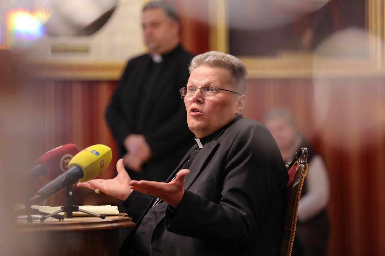 Đakovo: Đuro Hranić o optužbama za zataškivanje istine o seksualnom uznemiravanju ministrantica