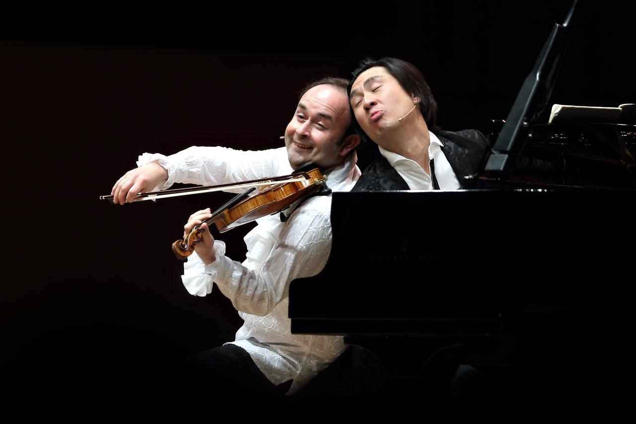 05.05.2013., Zagreb -  Violinist Aleksej Igudesman i pijanist Hyung - ki Joo izveli su u velikoj dvorani KD Lisinski glazbeno scenski spektakl - And Now Mozart. Photo: Davor Puklavec/PIXSELL