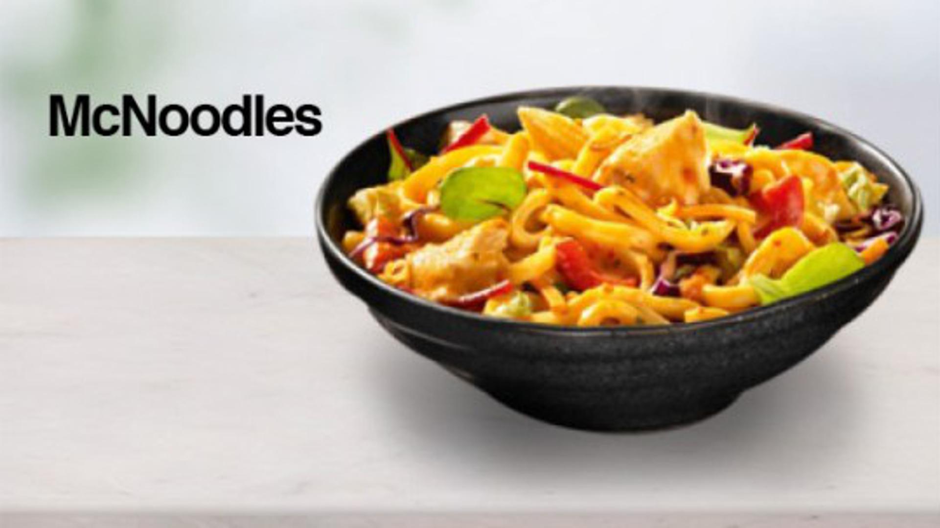 McDonald's u Austriji odlučio je poslužiti i hranu koja nije izvorno njihova, pa su se tako na jelovniku našli i McNoodles s piletinom i povrćem.