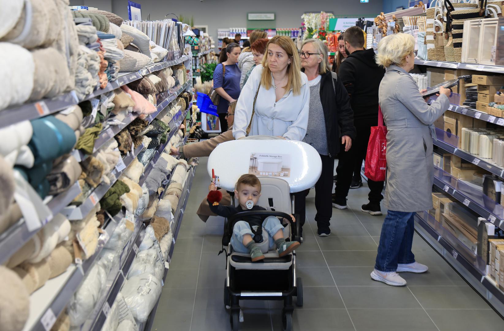 U nastavku pogledajte kako je izgledalo otvorenje i od čega se sastoji ponuda Actiona