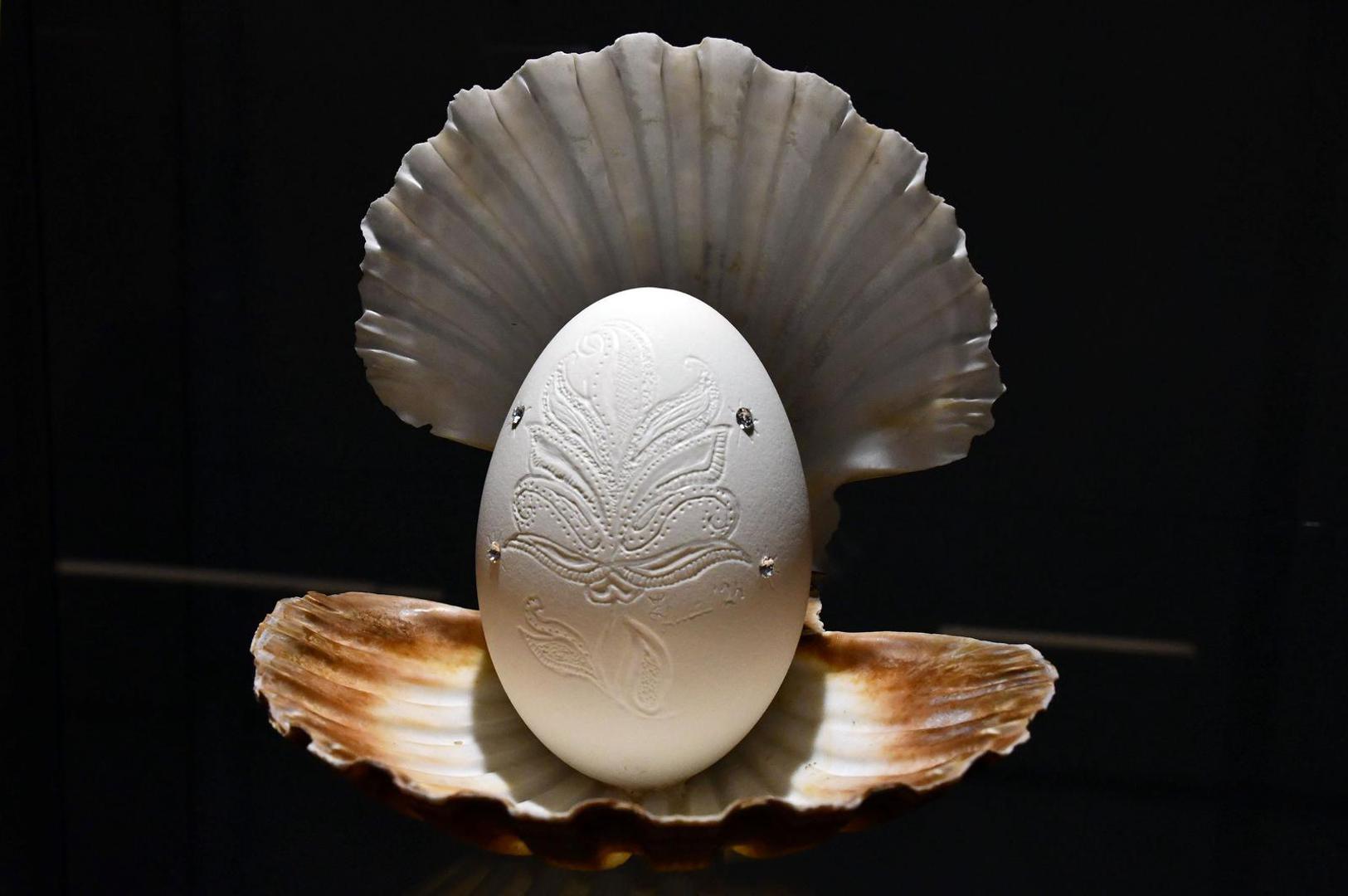 03.04.2025., Pozega: U Muzeju grada Požege otvorenje izlozbe jedinstvenih umjetnickih dijela pod nazivom "Umjetnine od ljuski jaja" autora Zorana Lucica. Izlozba je humanitarnog karaktera. Photo: Ivica Galovic/PIXSELL