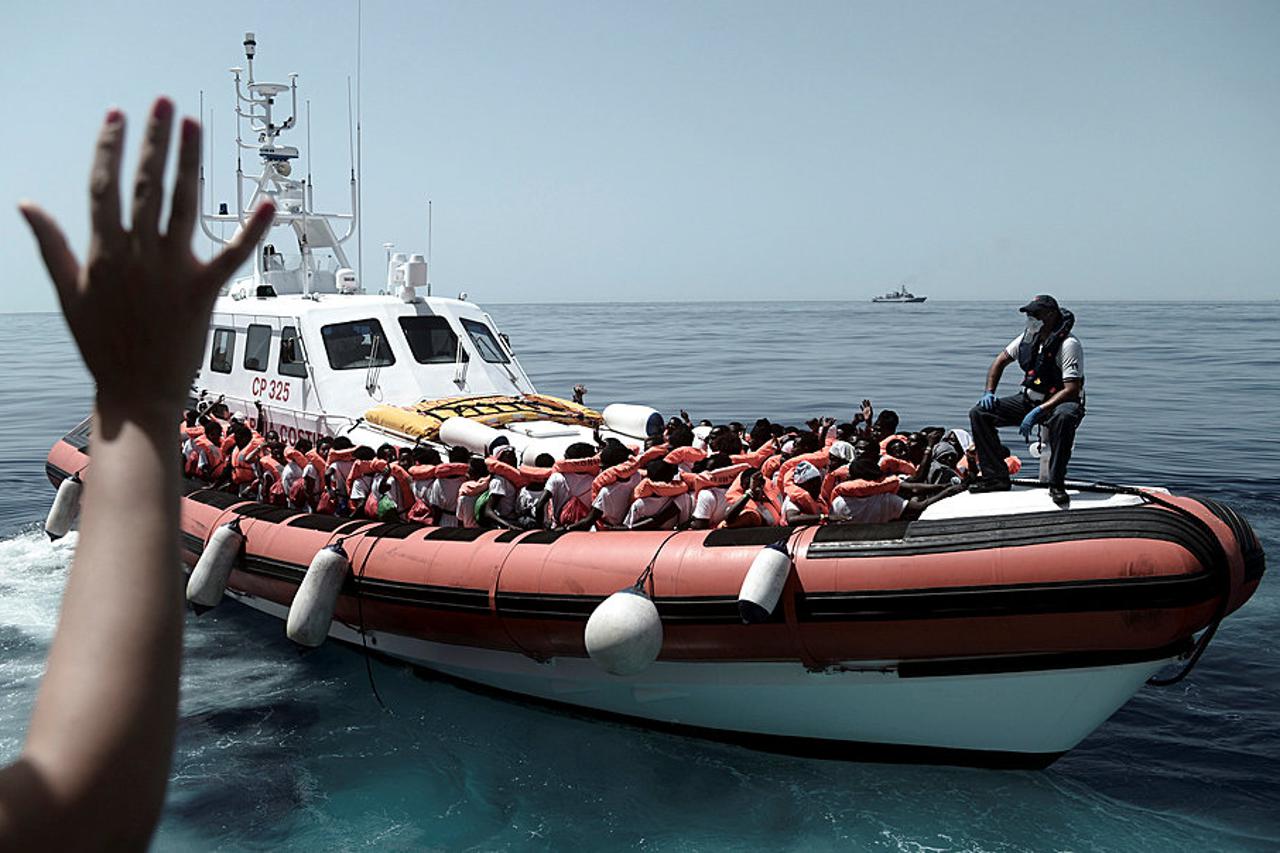 Migranti na brodovima u Italiji