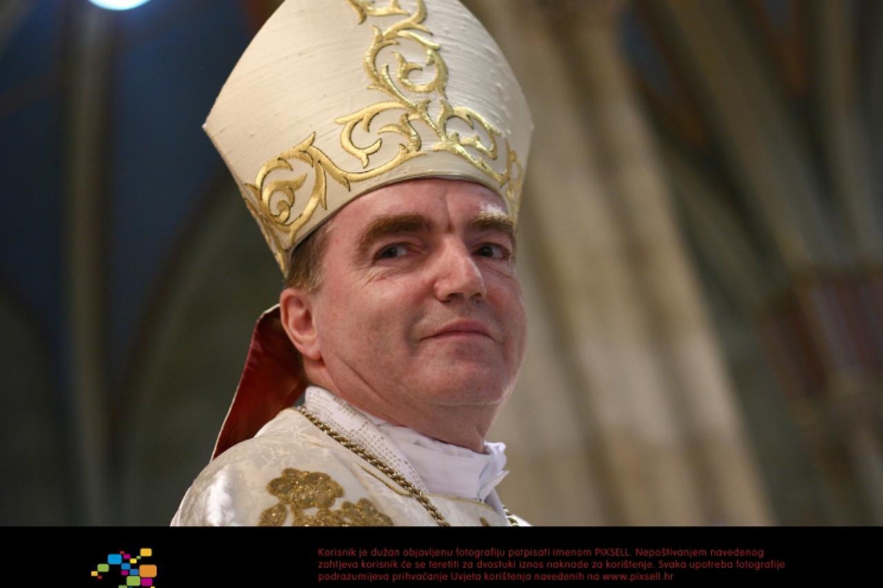 \'31.05.2008.,Zagreb - Katedrala,Procesija majke bozije od kamenitih vrata,Kaptol,Josip Bozanic. Photo Danko Vucinovic/24sata\'