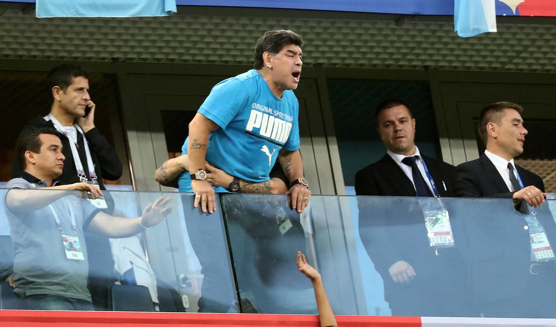 Argentinska nogometna legenda Diego Maradona je izjavio kako se osjeća dobro nakon što je u utorak poslije pobjede Argentine nad Nigerijom (2:1) navodno hospitaliziran zbog slabosti