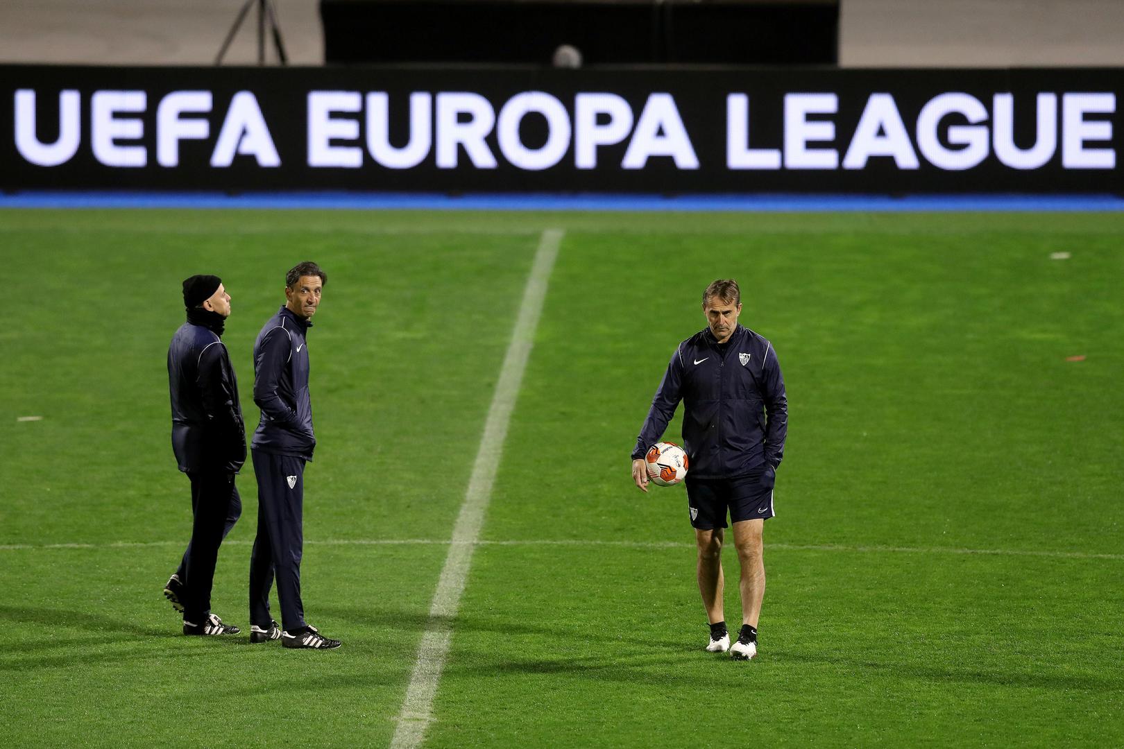 
"Znamo koliko je Dinamo opasan. Ima jasnu ideju kako pritisnuti i kako otvoriti igru. Već u Sevilli je Dinamo pokazao da je ozbiljna ekipa. Rezultat prve utakmice je bio malo nerealan, utakmica je bila teža nego što to rezultat govori." rekao je trener Seville.
