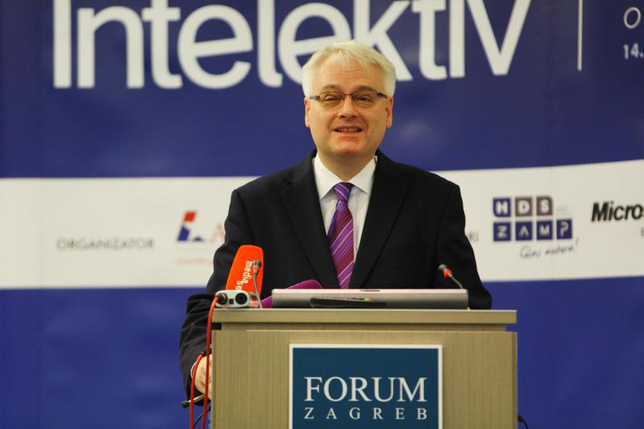 Intelektiv konferencija (1)