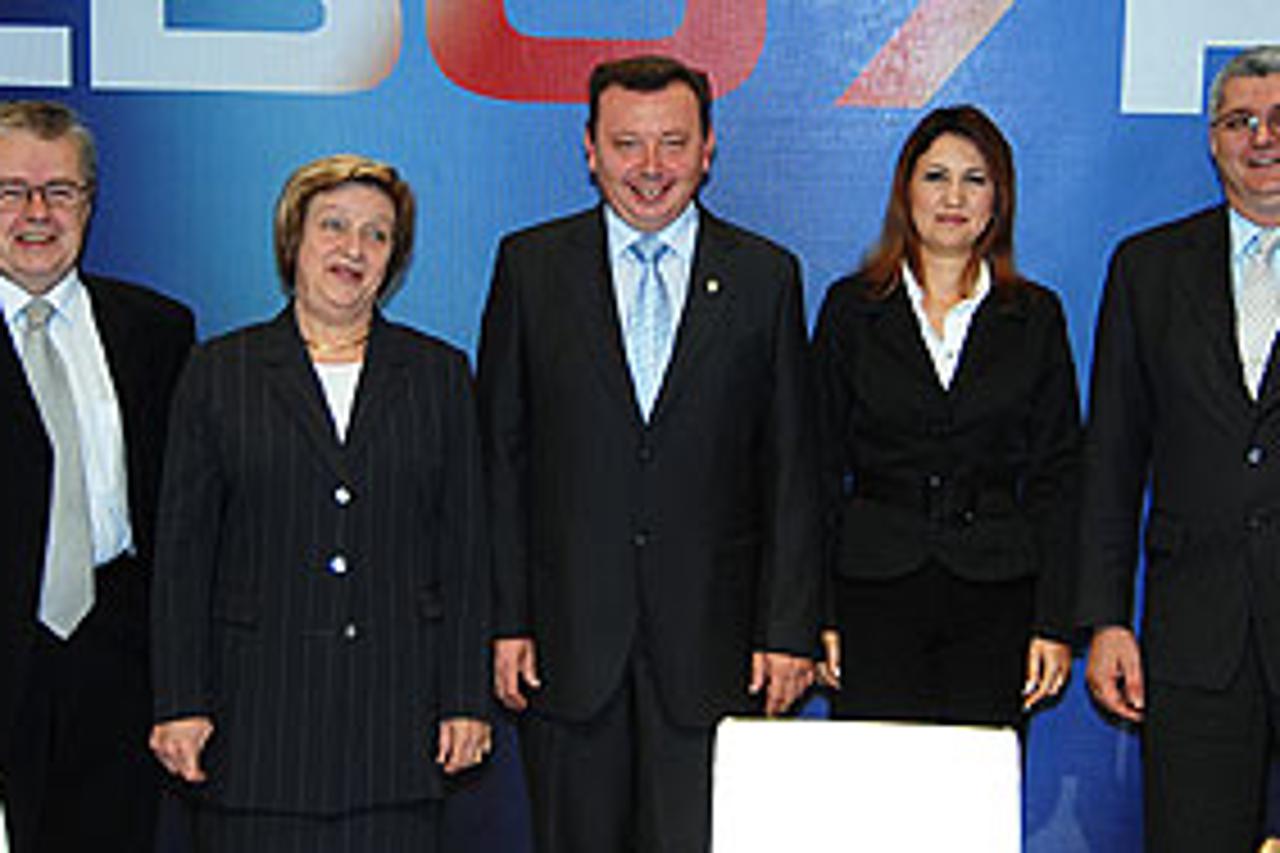 Nikola Vuljanić (HNS),  Marina Matulović-Dropulić (HDZ), Božidar Pankretić (HSS-HSLS-PGS), Milanka Opačić (SDP) i Marinko Milčić (HSP)