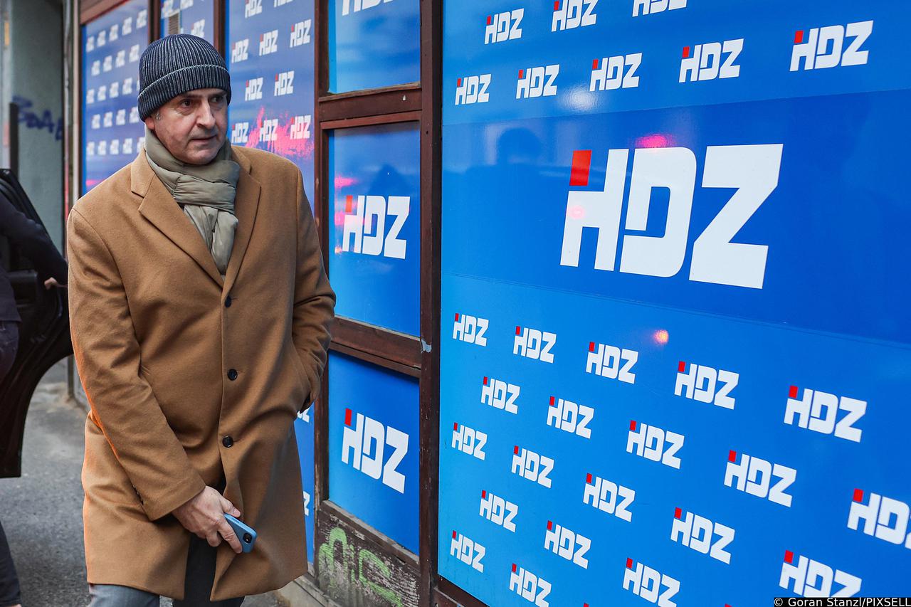 Zagreb: Dolazak članova HDZ-a na sjednicu Predsjedništva stranke
