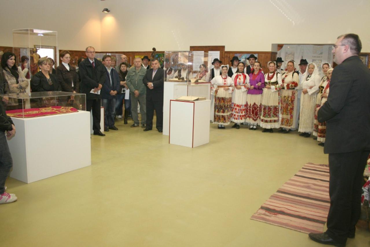 \'izlozba07_bo1_sis_221010\'