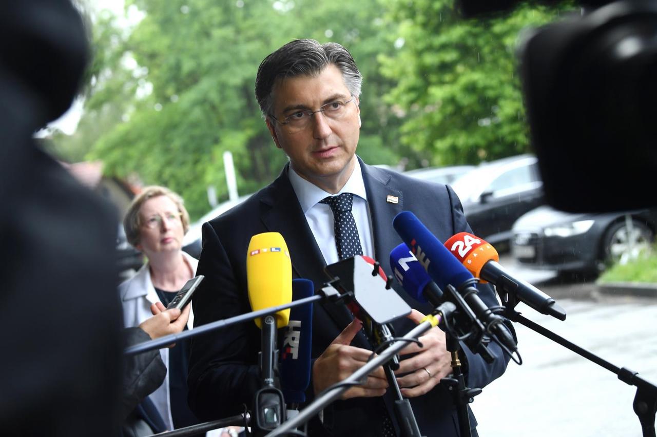 Zagreb: Andrej Plenković posjetio Kliniku za infektivne bolesti "Dr. Fran Mihaljević"