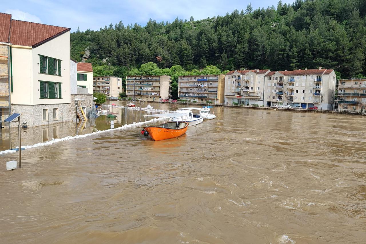 Posljedice poplave u Obrovcu