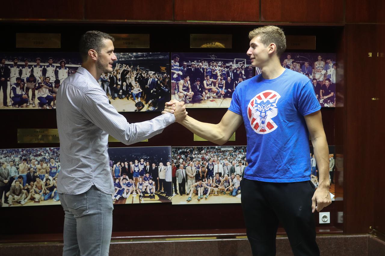 Zagreb: Roko Prkačin postao najmlađi kapetan u povijesti Cibone