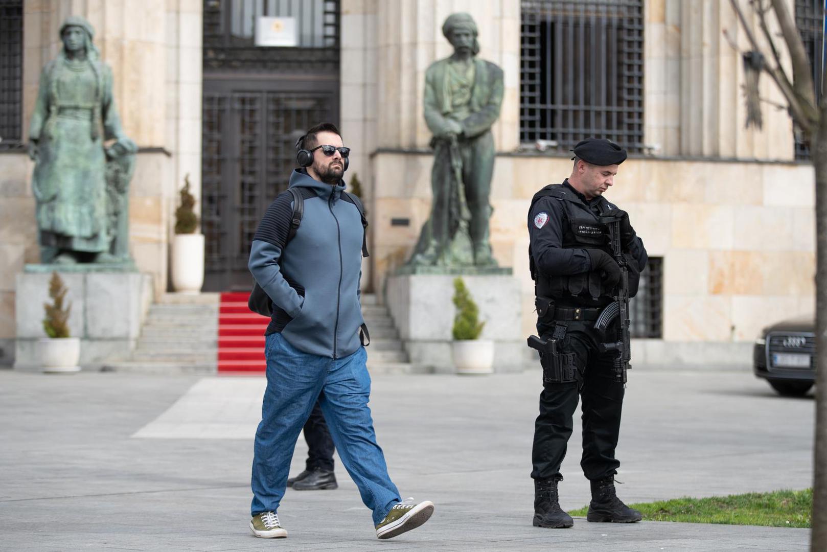 12.03.2025., Palata Republike, Banja Luka (BiH) - Policija, kao i pripadnici specijalne jedinice “zandarmerije”, stoje sa dugim cijevima ispred Palate Republike u Banjaluci. Photo: Dejan Rakita/PIXSELL