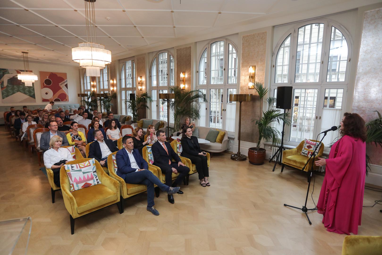 09.06.2022., Zagreb - U Amadria Park Hotelu u Jurisicevoj ulici Austrijska tvrtka Neuroth slusna pomagala svecano je obiljezila 10 godina djelovanja u Hrvatskoj te 115 godina postojanja, u sklopu cega je odrzan koncert Radojke Sverko.  Photo: Tomislav Miletic/PIXSELL