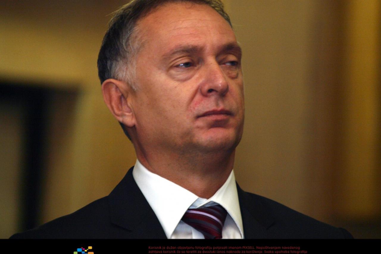 '23.11.2010., Trg J.F.Kennedy 6, Zagreb - Boris Cota odrzao predavanje studentima na Ekonomskom fakultetu.  Photo: Borna Filic/PIXSELL'