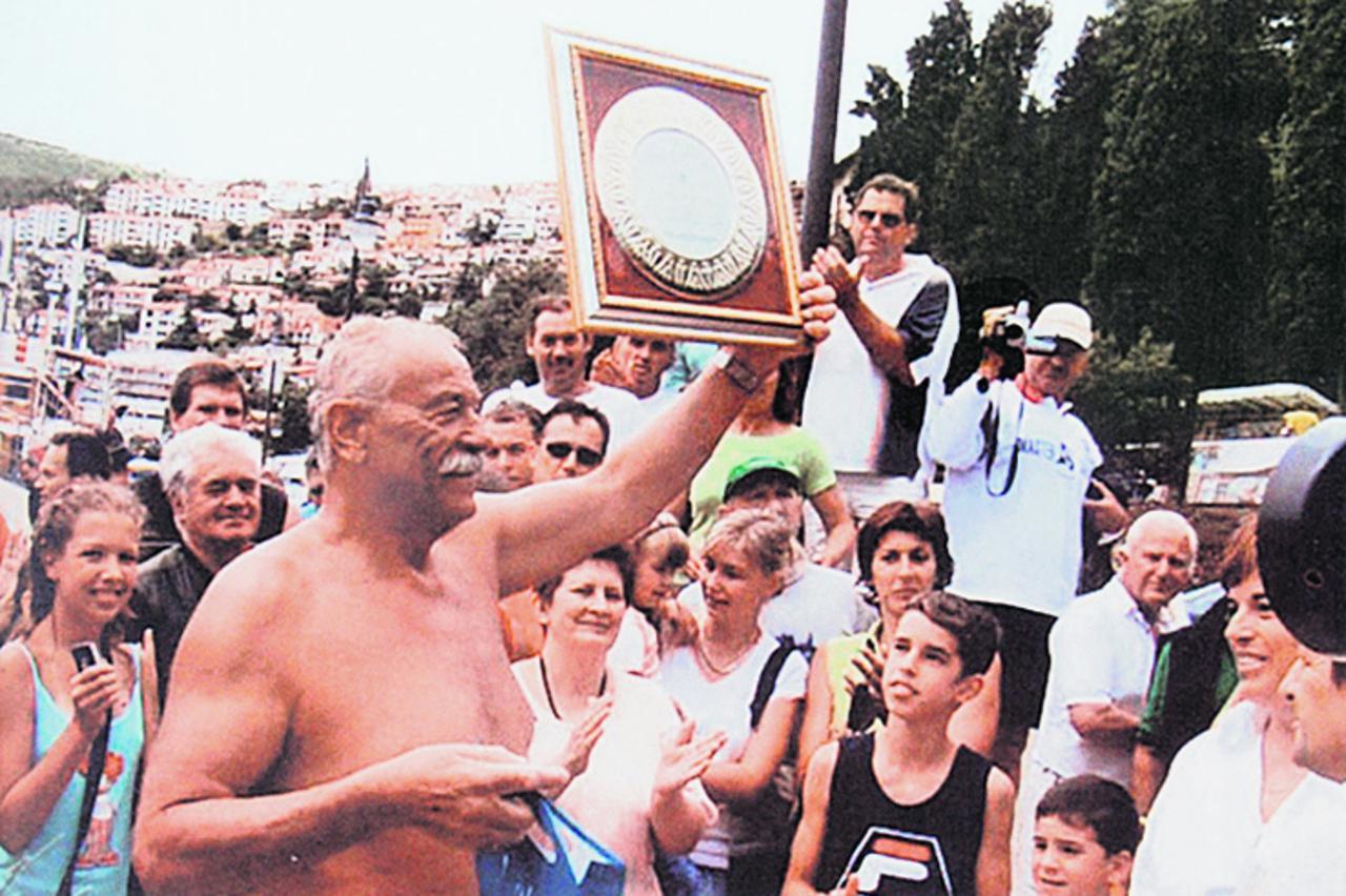 'rogosic03_spo_080812'