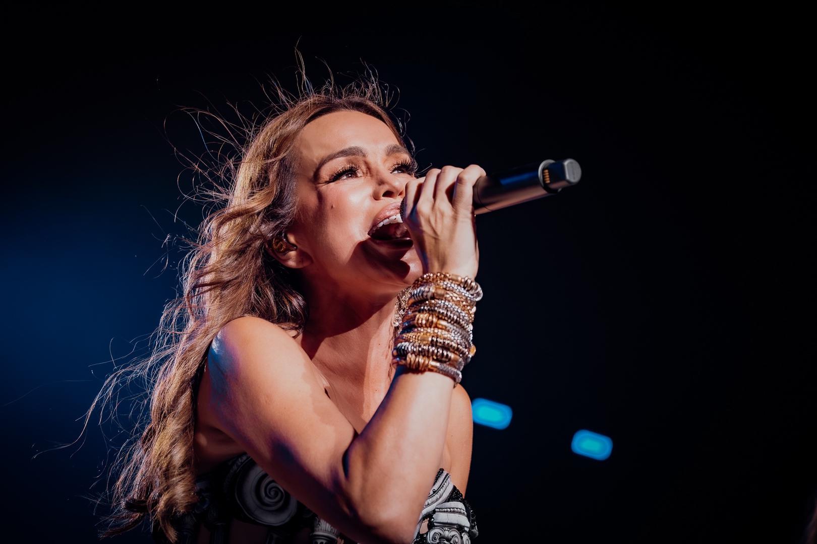 Severina je u subotu pred rasprodanom pulskom Arenom održala još jedan koncert u sklopu turneje “Ja samo pjevam”. 