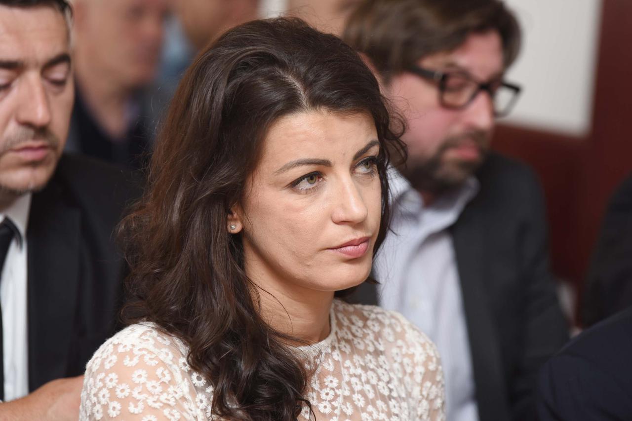 09.06.2015., Knin Ministar znanosti obrazovanja i sporta Vedran Mornar prisustvovao proslavi 10.obljetnice Veleucilista Marko Marulic u Kninu. Josipa Rimac Photo: Hrvoje Jelavic/PIXSELL