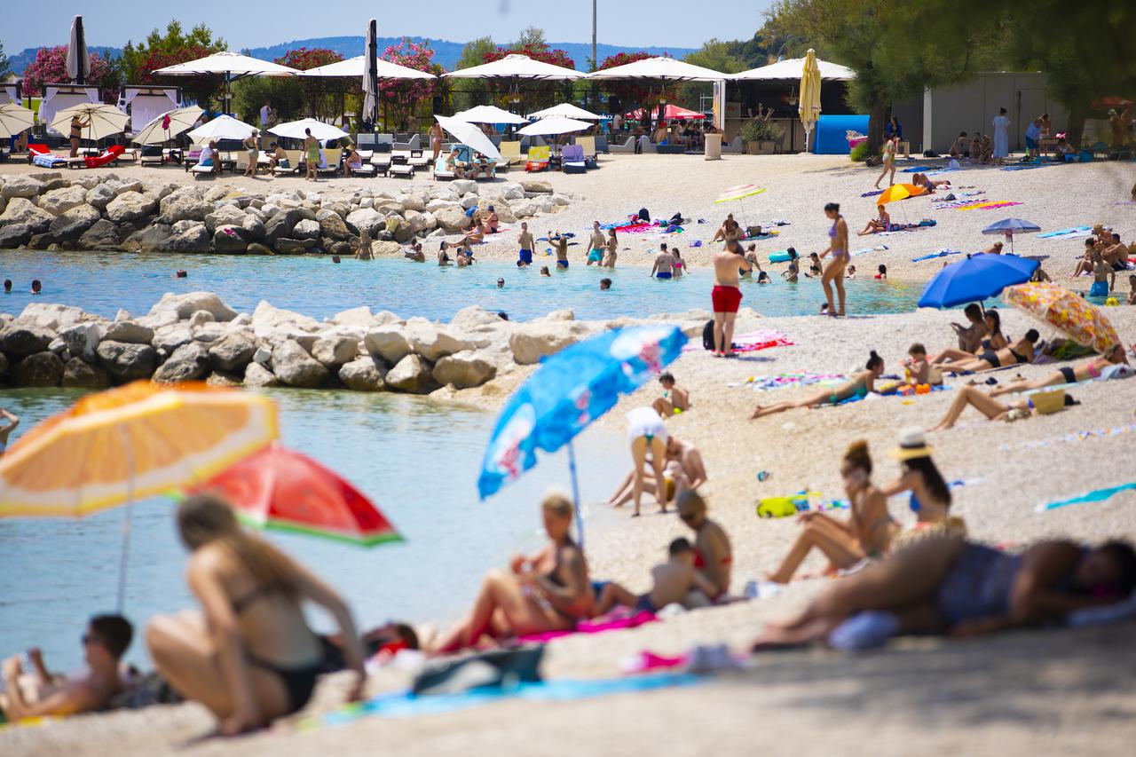 Još uvijek na plažama mali broj kupača iako temperature rastu