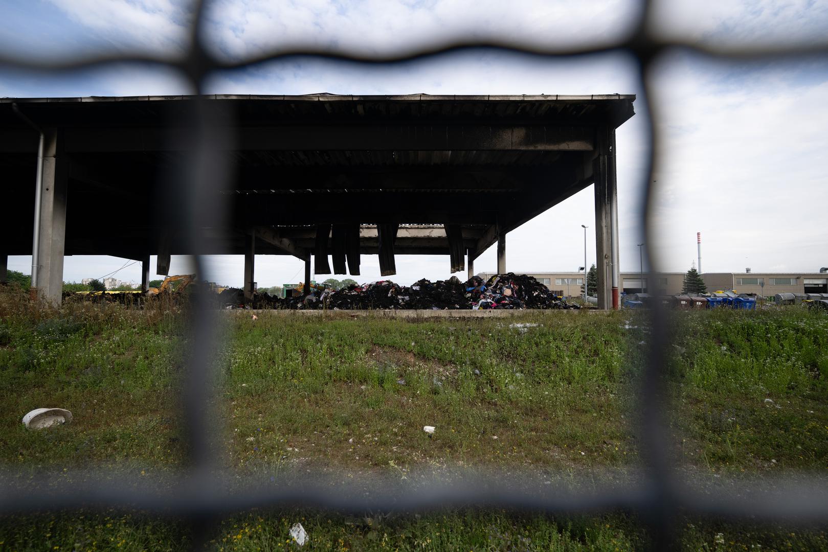 27.06.2024., Zagreb - Na oslagalistu otpada Jakusevec nocas je izbio pozar glomaznog otpada na prostoru Servisno operativnog centra.   Photo: Davor Puklavec/PIXSELL