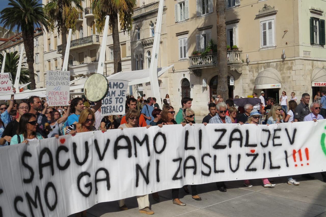 Prosvjed protiv cementara cemex