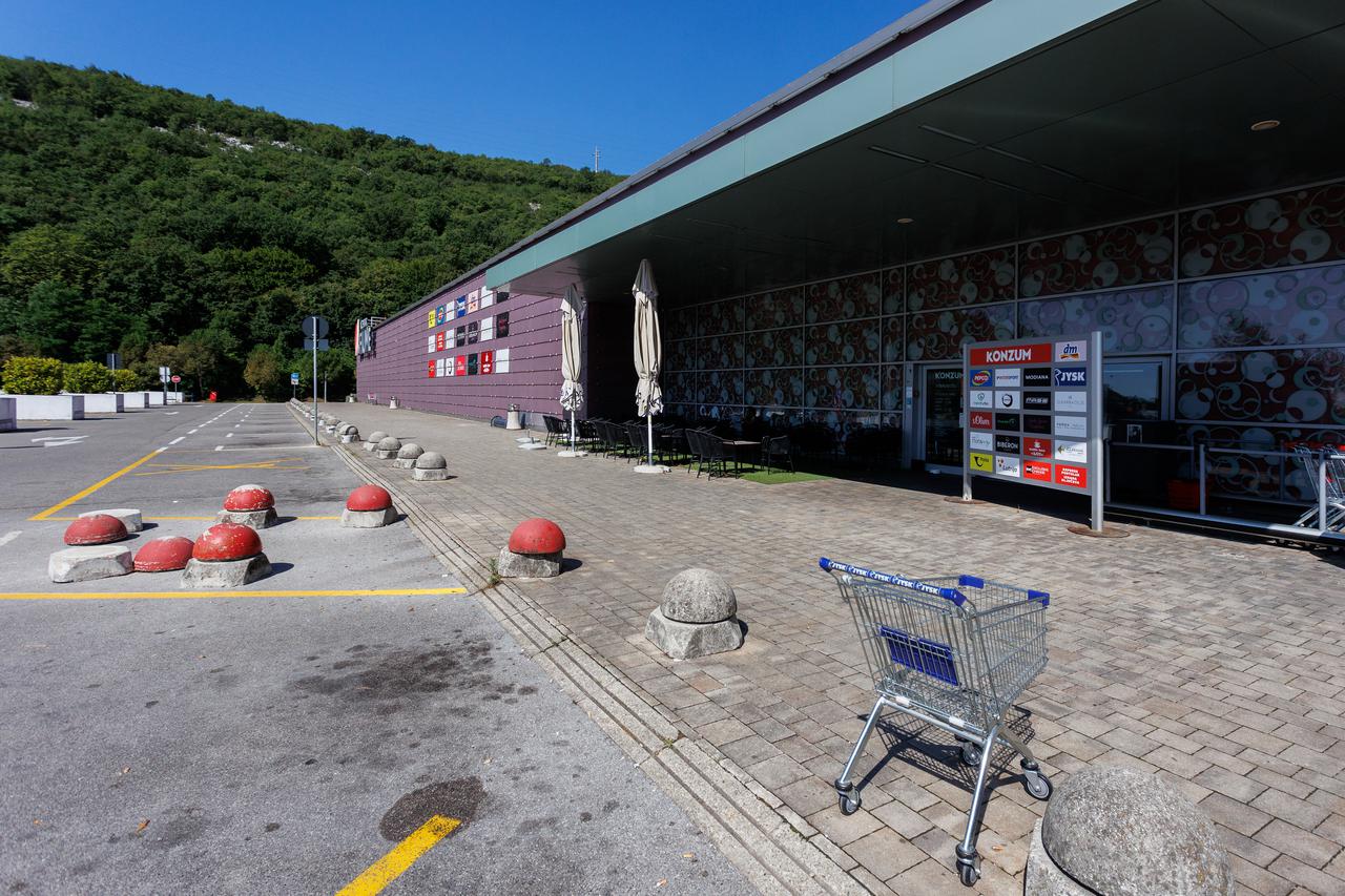 Rijeka: K Centar Fiume zatvoren zbog primjene novog zakona o neradnim nedjeljama
