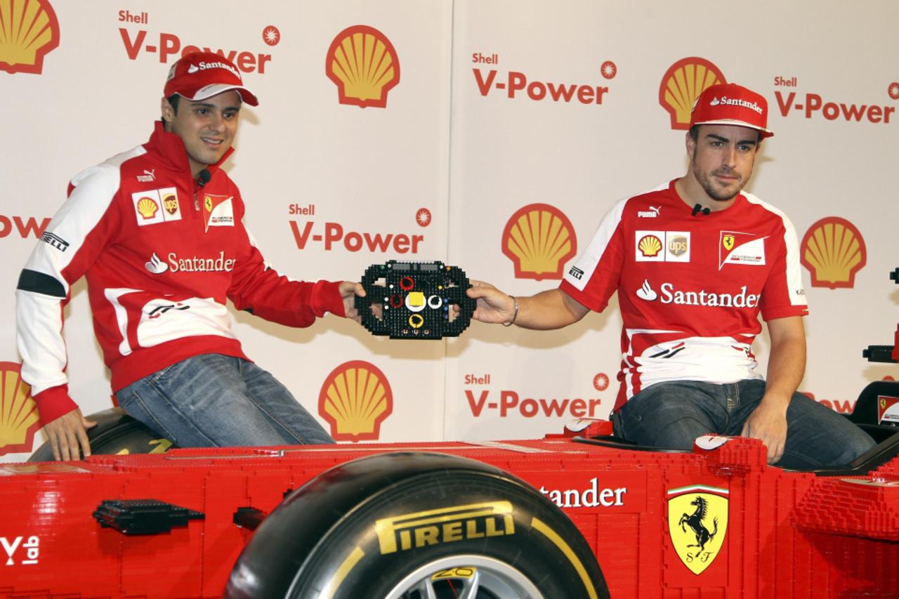 ferrari,lego,felipe massa,fernando alonso (1)