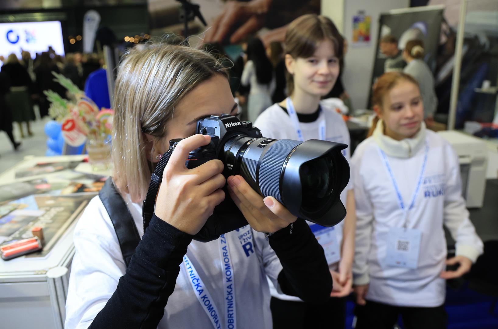 Zagrebački obrtnički sajam tijekom godina profilirao se kao najveći događaj te vrste u regiji, a do sada ga je posjetilo više od 35 tisuća djece.