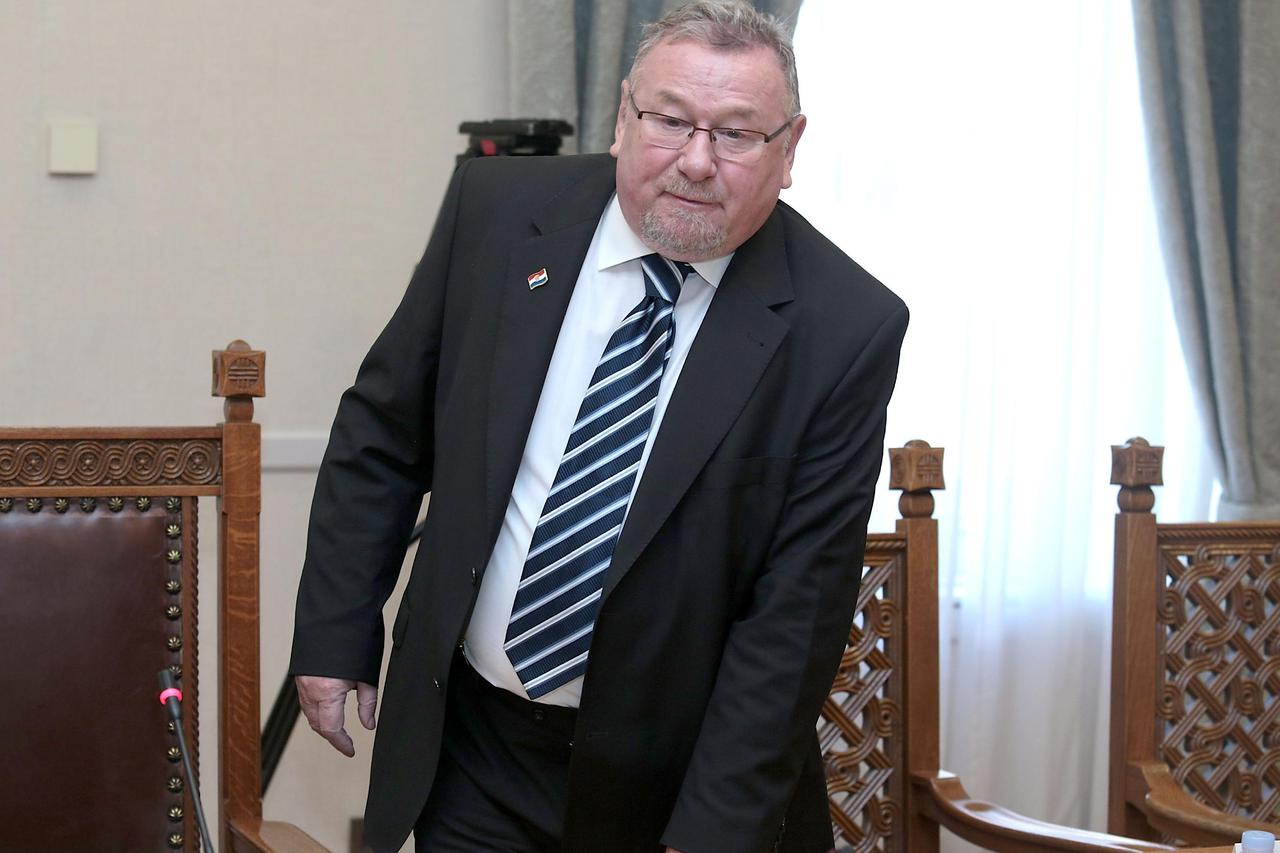 Vladimir Šeks