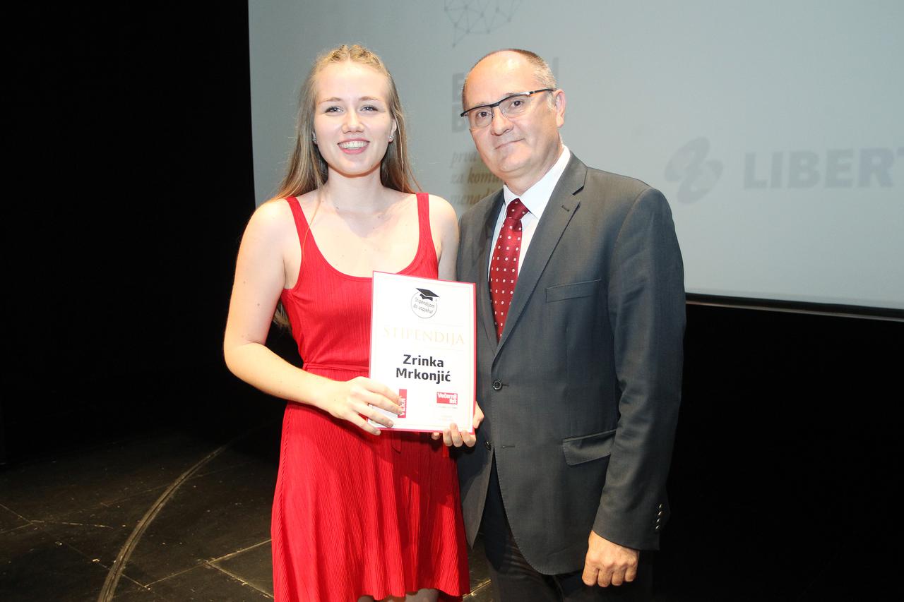 09.06.2015., Zagreb - Msu, Vecernji list u suradnji s partnerskim institucijama dodjeljuje 17 stipendija pod nazivom Stipendijom do uspjeha. Veleuciliste VERN, dekan Vlatko Cvrtila. Photo: 