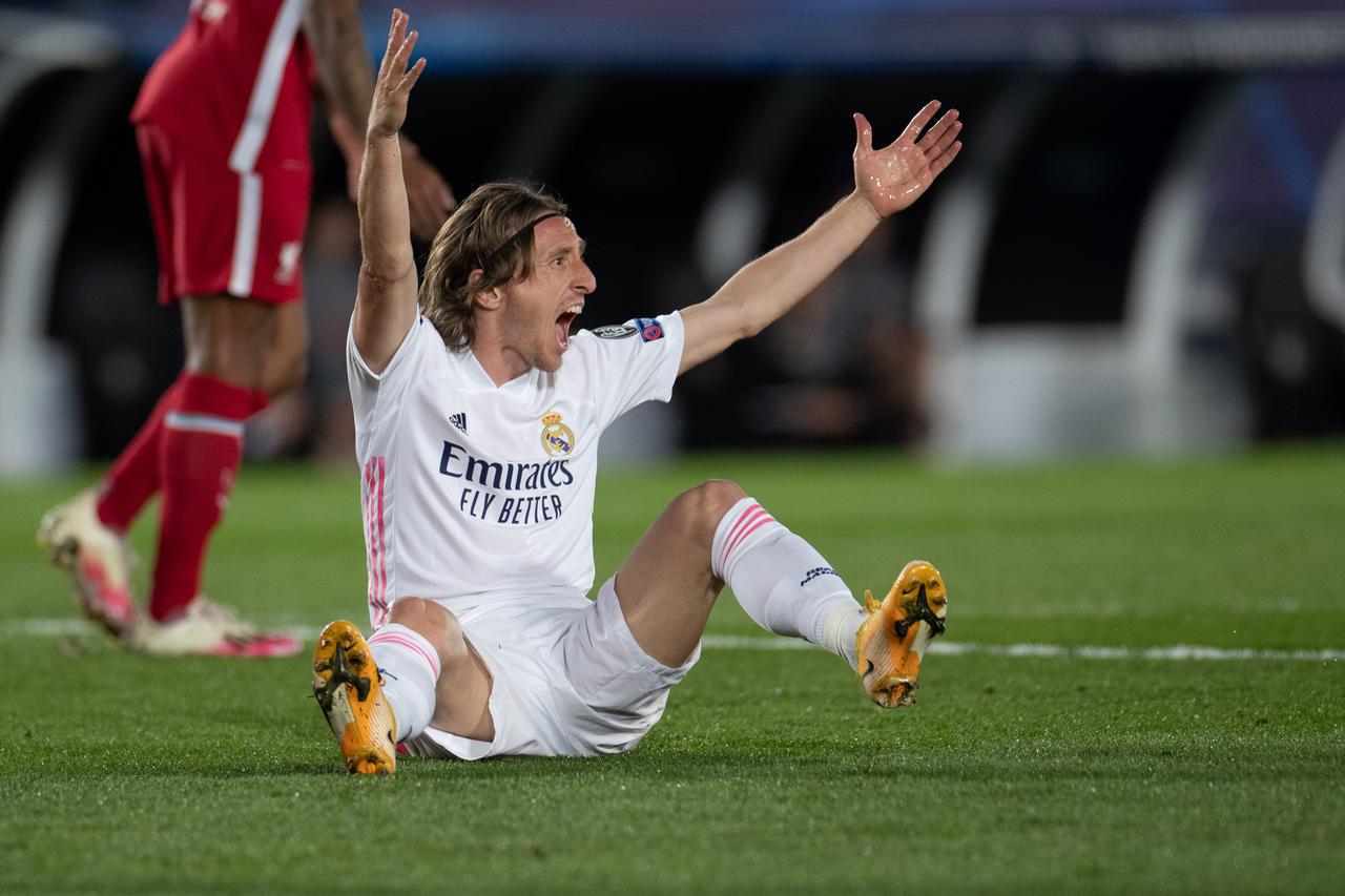 (SP)SPAIN-MADRID-FOOTBALL-UEFA CHAMPIONS LEAGUE-REAL MADRID VS LIVERPOOL