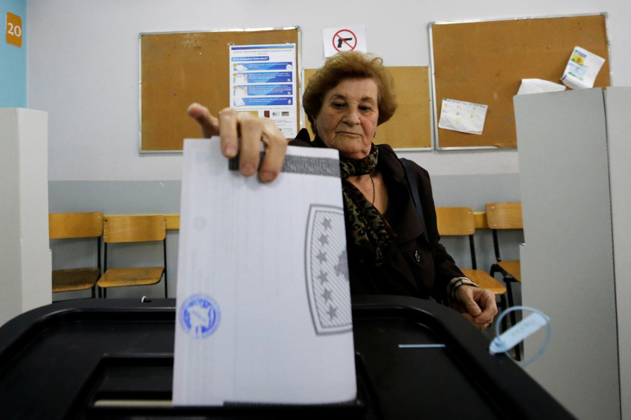 Glasanje na parlamentarnim izborima na Kosovu