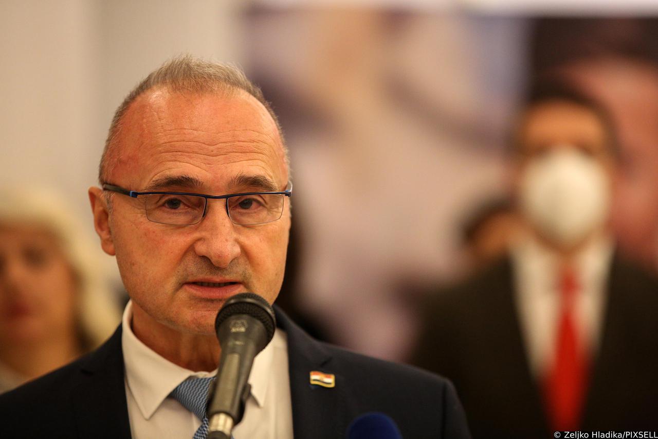 Zagreb: Ministar Grlić Radman otvorio izložbu kolaža Bokeljski Hrvati 2021.