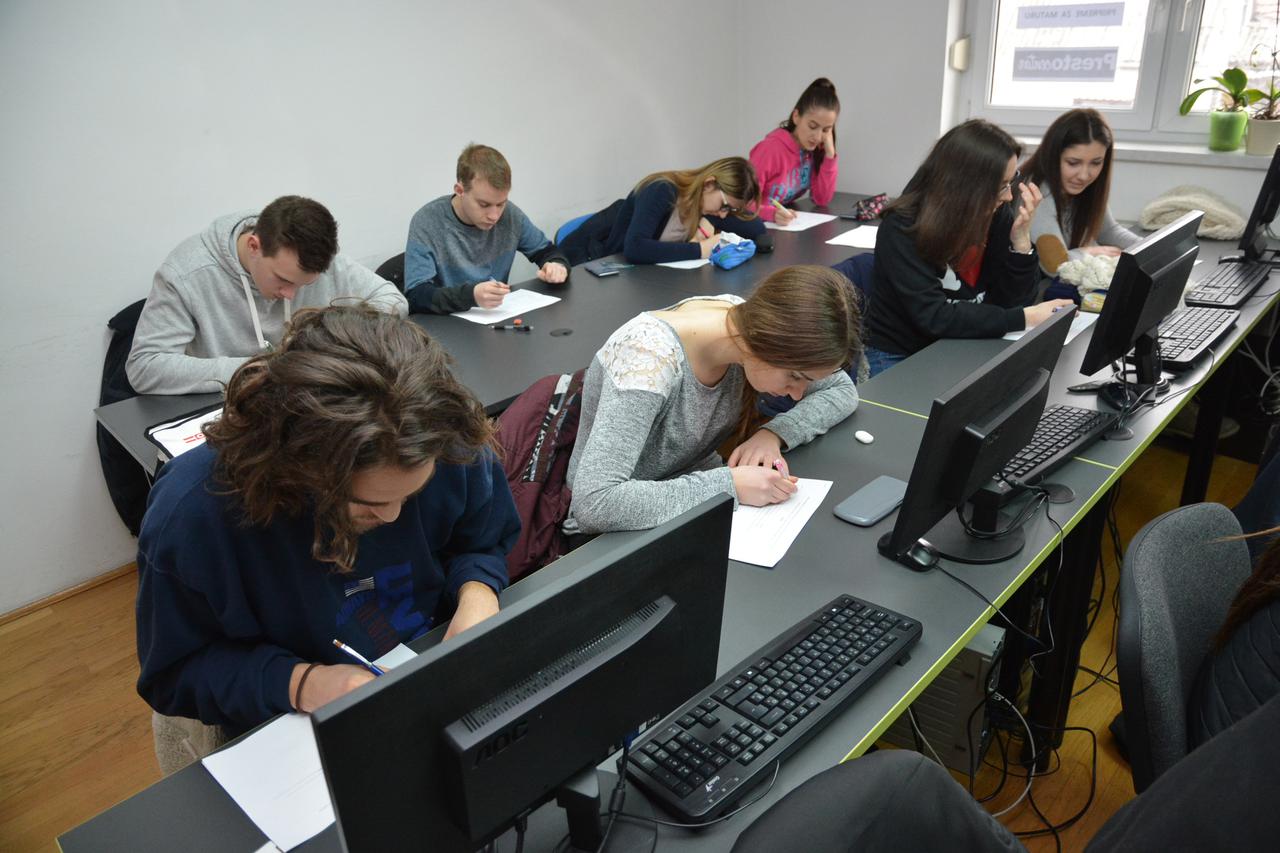 Bjelovar: Maturanti zapo?eli s pripremama za završetak škole i upis u na studij