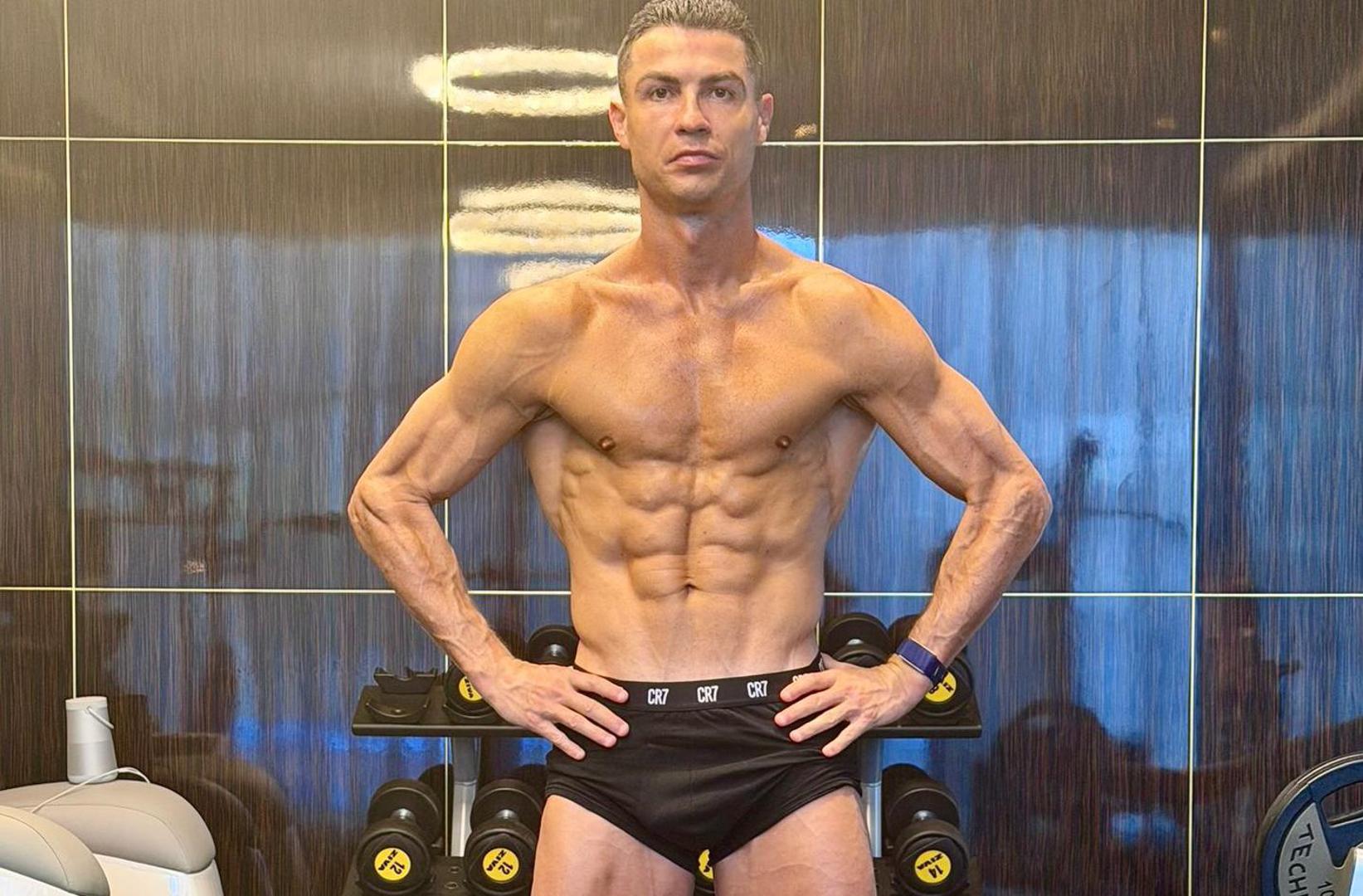 Cristiano Ronaldo i s 41 godinom održava vrhunsku formu zahvaljujući strogoj rutini, treningu i prehrani.