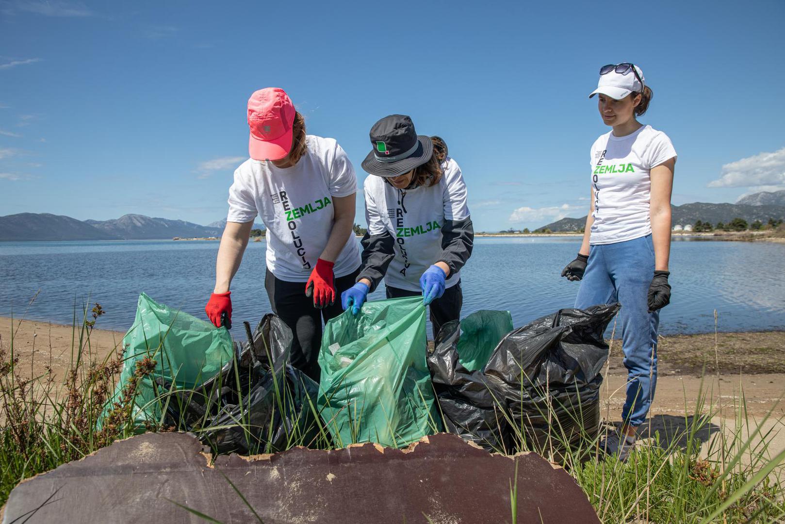 26.04.2022., Usce Neretve, Opuzen - Vecernjakova akcija cisenja u sklopu projekta "Rezolucija Zemlja".  Photo: Grgo Jelavic/PIXSELL