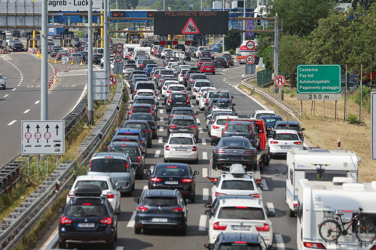 Zagreb: Gužva na naplatnoj postaji Lučko