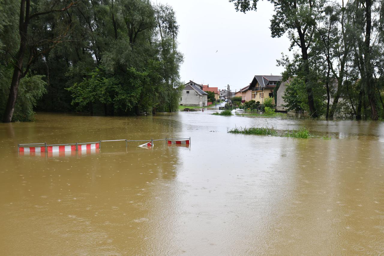 Mursko Središće: Poplavljene kuće u Murskoj ulici
