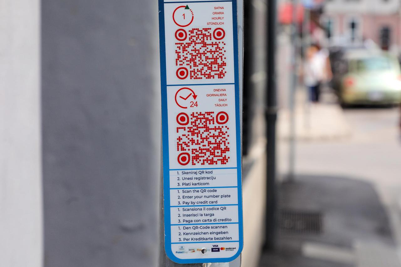 Pula: Pločice za olakšano plaćanje parkinga s mobitelom