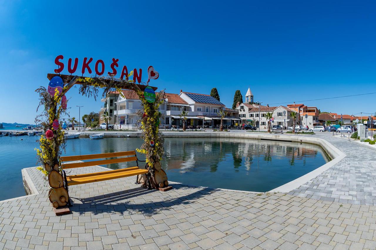 Sukošan: Župnik je u svom dvoru pretukao časnu sestru