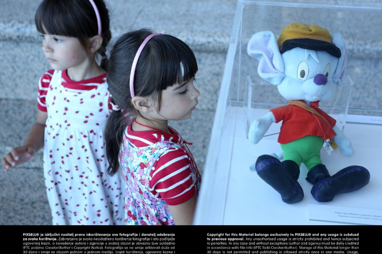 '03.09.2013., Zagreb - U Nacionalnoj i sveucilisnoj knjiznici otvorena je izlozba Hlapicevih 100 u 100, povodom stote obljetnice prvog izdanja romana Cudnovate zgode segrta Hlapica Ivane Brlic-Mazunar