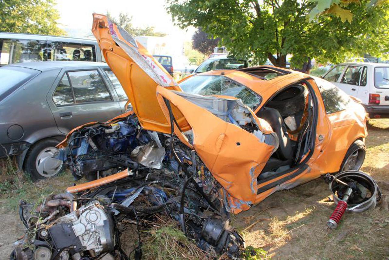 nesreća, izletio s ceste (1)