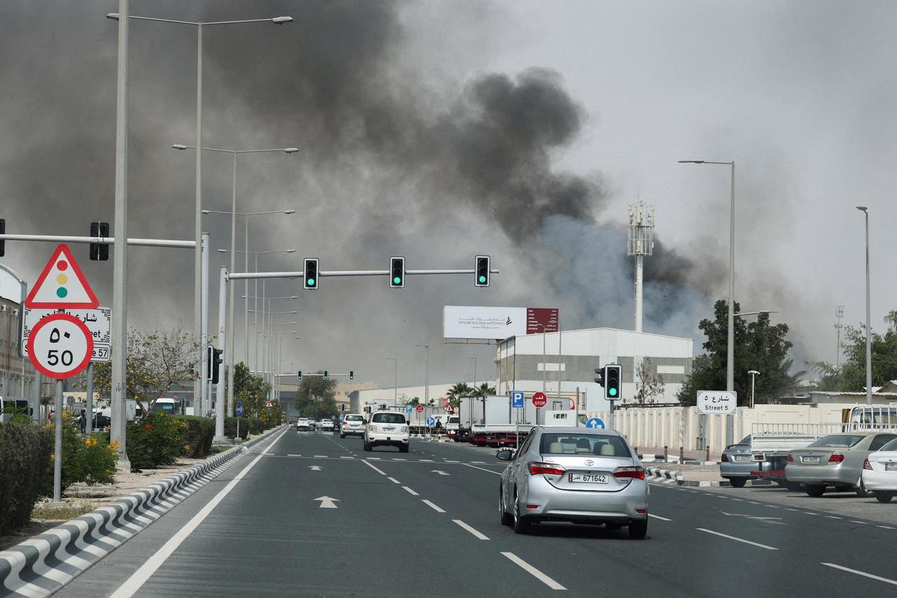 FILE PHOTO: US urges Americans to leave Middle East amid air travel disruptions