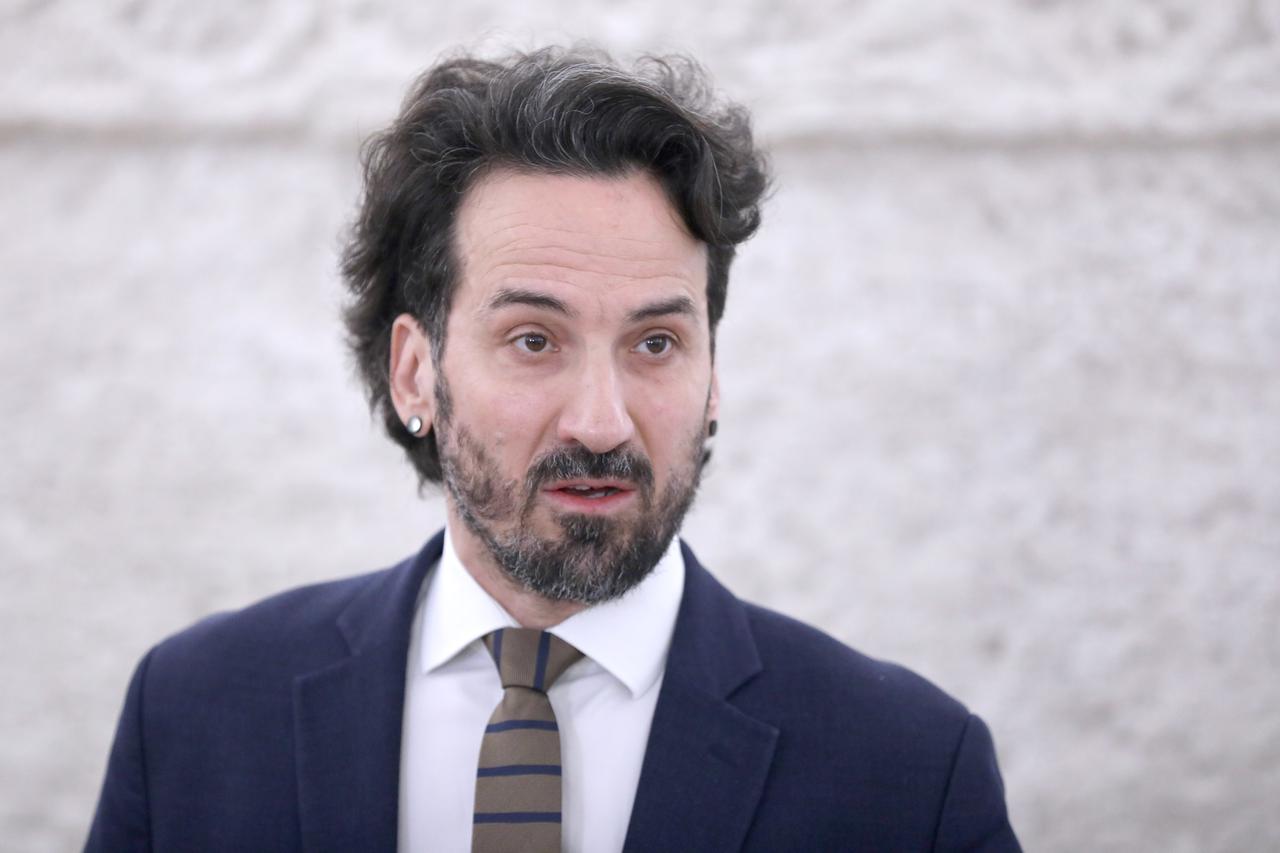 Zagreb: Izjave prije okruglog stola Voda naše nacionalno blago