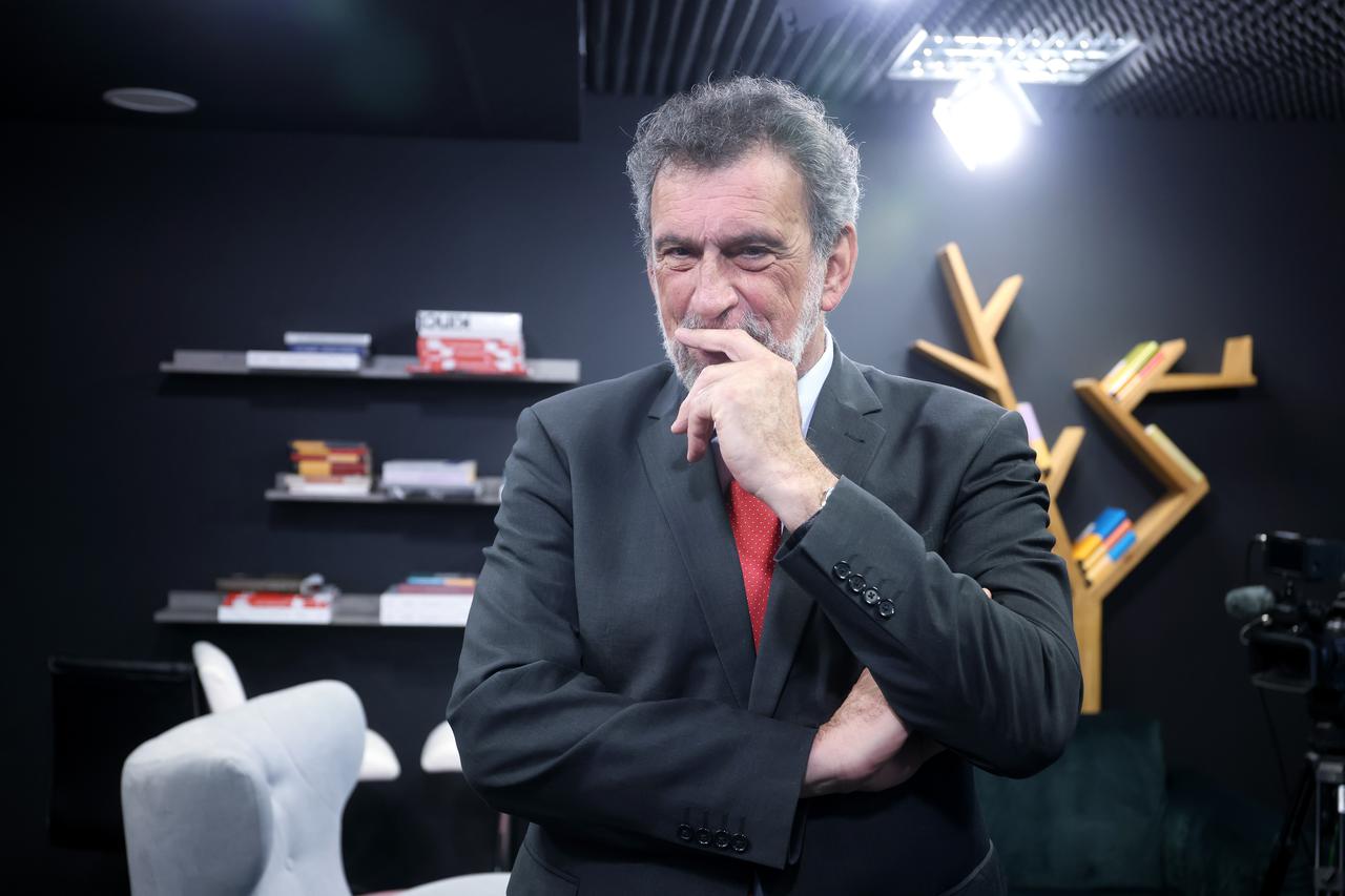 Zagreb: Ministar Radovan Fuchs 
