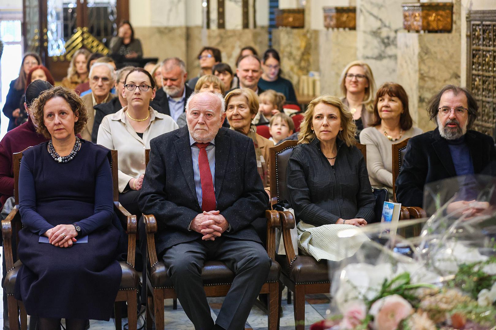 O dobitnicima Nagrade odlučivao je Odbor koji su, uz predsjednika Dinka Telećana, činili Ivana Peruško, Marko Kovačić, Ksenija Banović, Anda Bukvić Pažin, Vlatka Valentić te Dubravko Torjanac