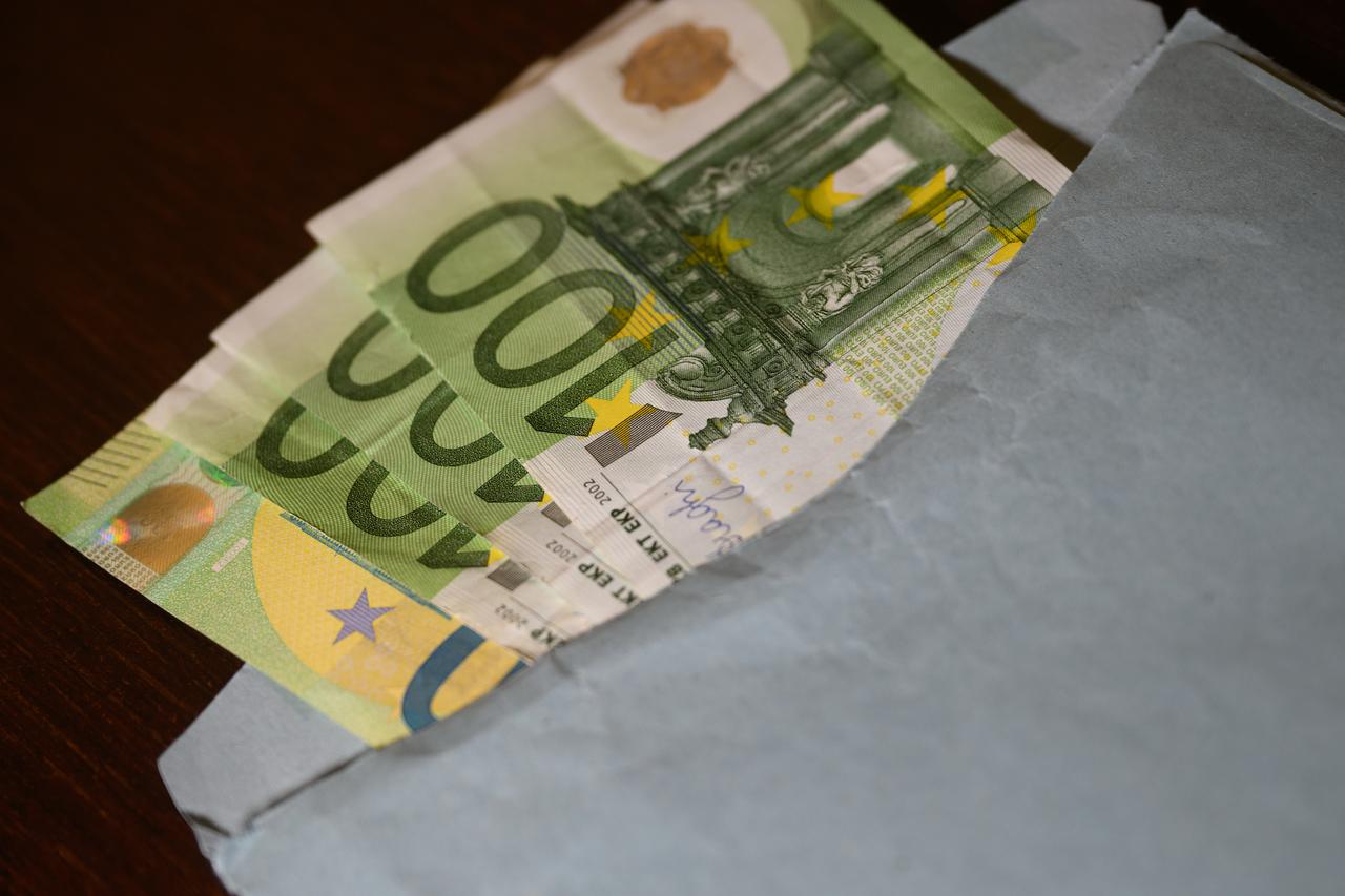 Euro - nova službena valuta u Republici Hrvatskoj